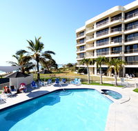 San Simeon Beachfront Apartments - Yamba Accommodation