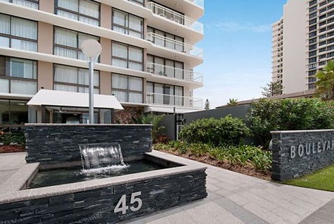 Boulevard Towers - Yamba Accommodation 2