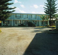 Troubridge Hotel - Yamba Accommodation