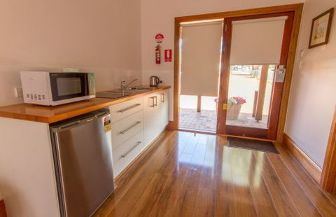 JV Jones Pty Ltd - Yamba Accommodation 4