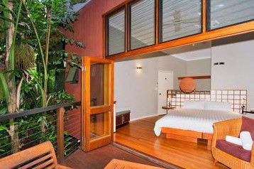Azabu Luxury Accommodation - Yamba Accommodation 2