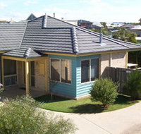 Surfcoast Cottages - Yamba Accommodation