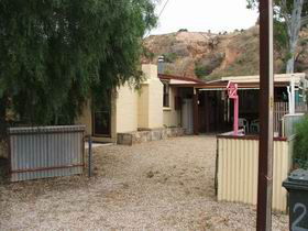 James Well SA Yamba Accommodation