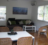 Seaside Cottage - Yamba Accommodation