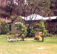 Kookaburra Cottage Farmstay - Yamba Accommodation