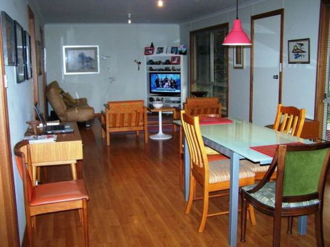 Monaro Cottage - Yamba Accommodation 4