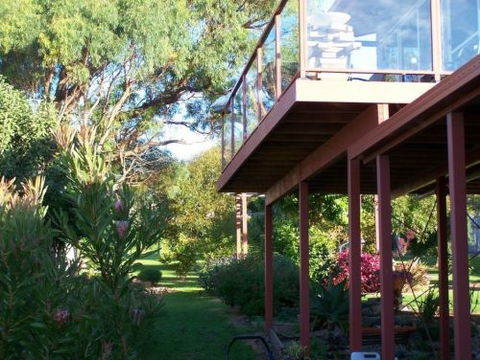 Monaro Cottage - Yamba Accommodation 5