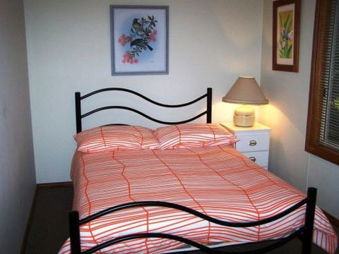 Monaro Cottage - Yamba Accommodation 6