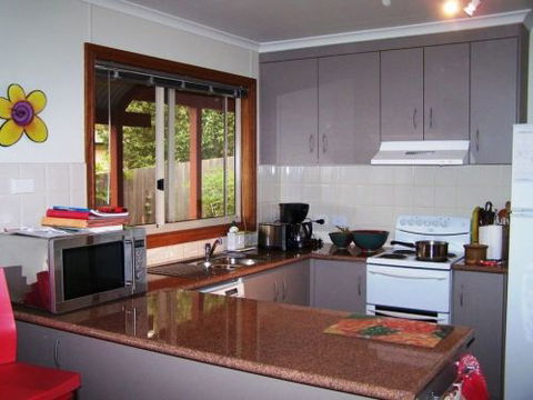 Monaro Cottage - Yamba Accommodation 7