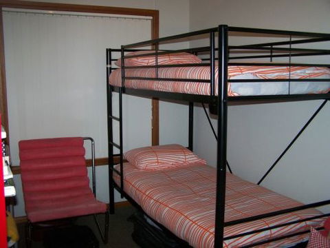 Monaro Cottage - Yamba Accommodation 9