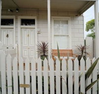 Emerald Inn - Stay Innercity - Yamba Accommodation