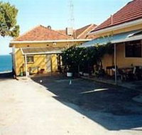 Bay View Holiday Flats