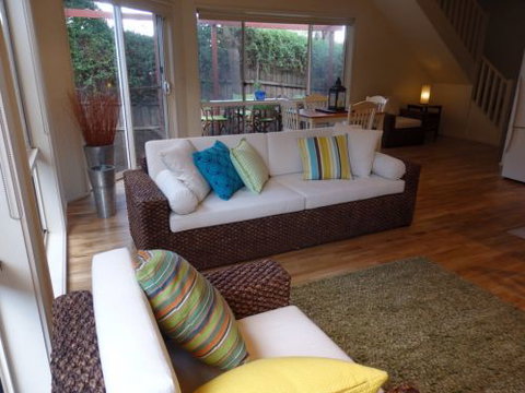 CENTREPOINT UNITS - HEIDELBERG - Yamba Accommodation 1