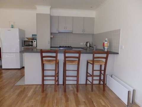 CENTREPOINT UNITS - HEIDELBERG - Yamba Accommodation 8