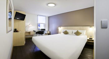 Ibis Sydney King Street Wharf - Yamba Accommodation 4