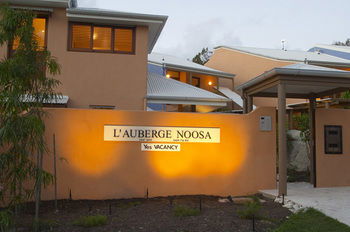 L'Auberge Noosa - Yamba Accommodation 6