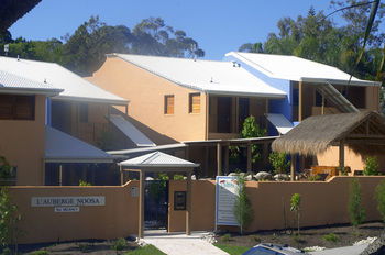 L'Auberge Noosa - Yamba Accommodation 8