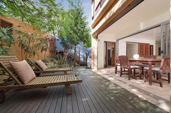 L'Auberge Noosa - Yamba Accommodation 24