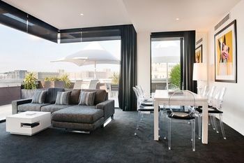 Art Series-The Blackman - Yamba Accommodation 27