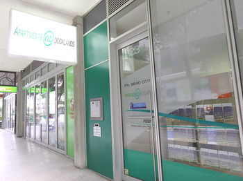 AKOM Docklands - Yamba Accommodation 0