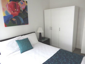 AKOM Docklands - Yamba Accommodation 1