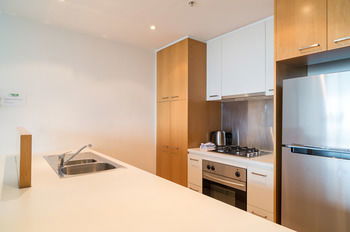 AKOM Docklands - Yamba Accommodation 33