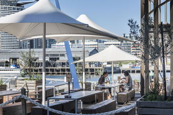 AKOM Docklands - Yamba Accommodation 50