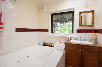 Adeline Bed And Breakfast - Yamba Accommodation 37