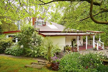 Adeline Bed And Breakfast - Yamba Accommodation 0
