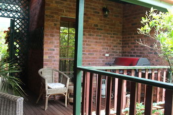 Storey Grange - Yamba Accommodation 32