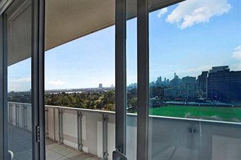 Astra Apartments - St Kilda Rd - Yamba Accommodation 5