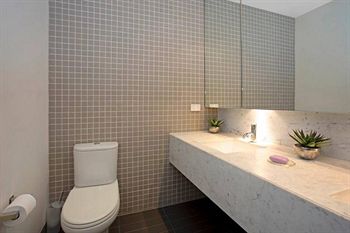 Astra Apartments - St Kilda Rd - Yamba Accommodation 9