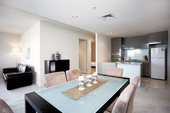 Astra Apartments - St Kilda Rd - Yamba Accommodation 11