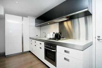 Astra Apartments - St Kilda Rd - Yamba Accommodation 19