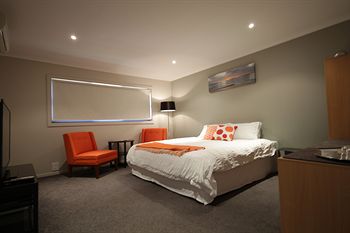 The Edgewater Bed & Breakfast - Yamba Accommodation 10