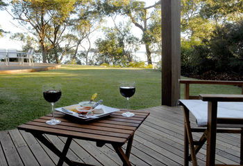 By The Beach B&B And Apartments - Yamba Accommodation 16
