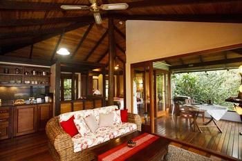 Montville Misty View Cottages - Yamba Accommodation 11