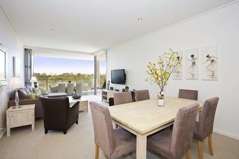 White Shells Luxury Apartments - Yamba Accommodation 4