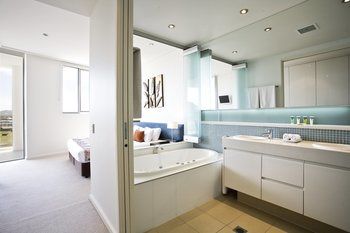 White Shells Luxury Apartments - Yamba Accommodation 11