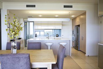 White Shells Luxury Apartments - Yamba Accommodation 17