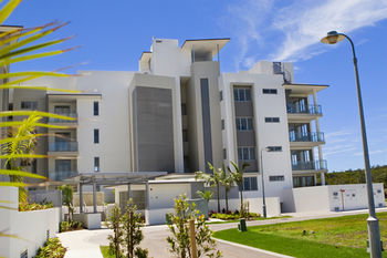 White Shells Luxury Apartments - Yamba Accommodation 24