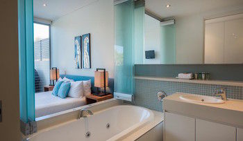 White Shells Luxury Apartments - Yamba Accommodation 39