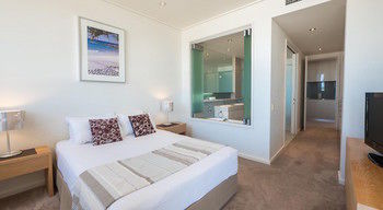White Shells Luxury Apartments - Yamba Accommodation 49