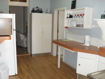 Aaron Cottage - Yamba Accommodation 9