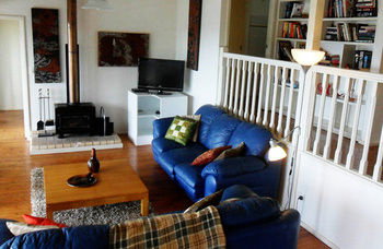 Treetops Accommodation Montville - Yamba Accommodation 39