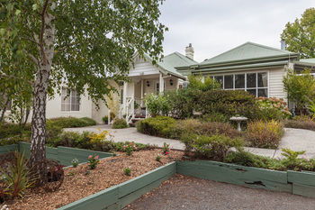 Castella VIC Yamba Accommodation