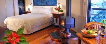 Montville Grove Romantic Cottages - Yamba Accommodation 6
