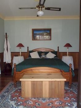 Woollamia Village Retreat - Yamba Accommodation 11