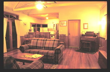 Woollamia Village Retreat - Yamba Accommodation 19