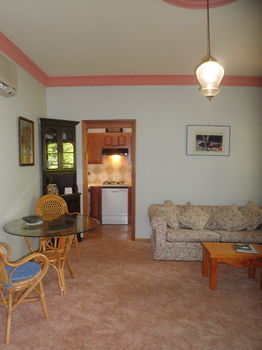 Woollamia Village Retreat - Yamba Accommodation 32